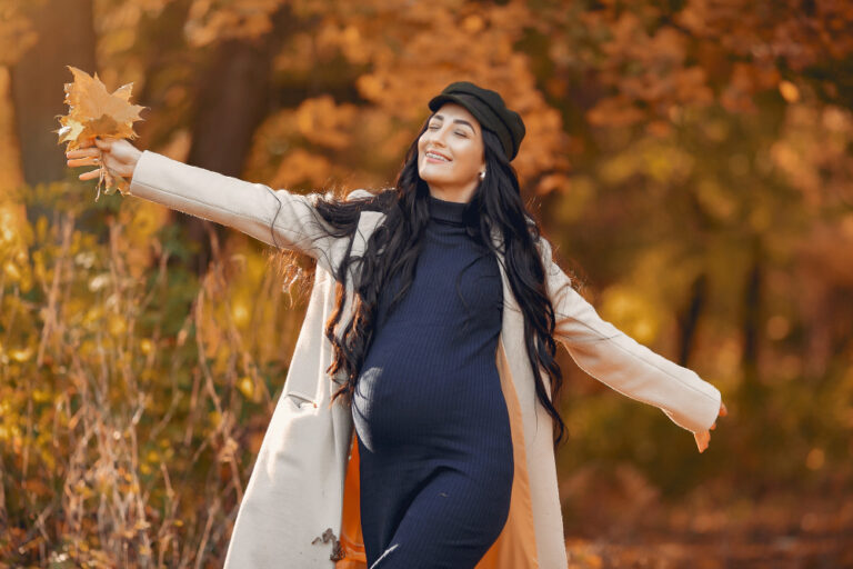 Pregnancy Outfits For Autumn