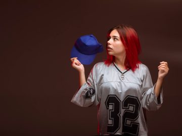 Pregnancy Outfits For Baseball Game