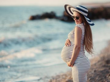 Pregnancy Outfits For Beach