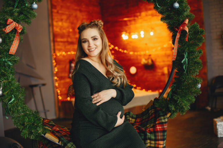 Pregnancy Outfits For December