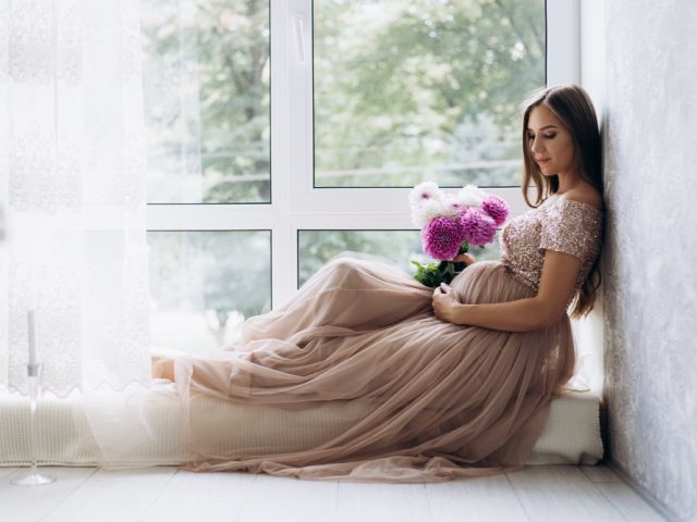10 Stunning Pregnancy Outfits for Every Special Event