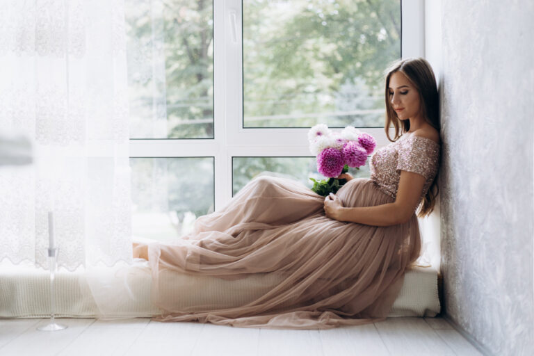 10 Stunning Pregnancy Outfits for Every Special Event