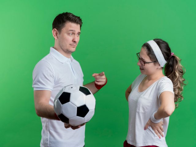 Pregnancy Outfits For Football Game