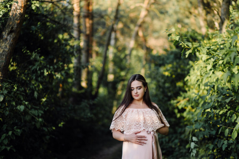 10 Awesome Indian Function Outfits to Flaunt Your Baby Bump in Style