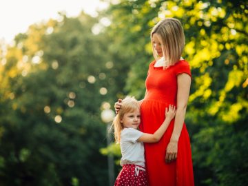 10 Cute Pregnancy Outfits Every Young Mom Will Love