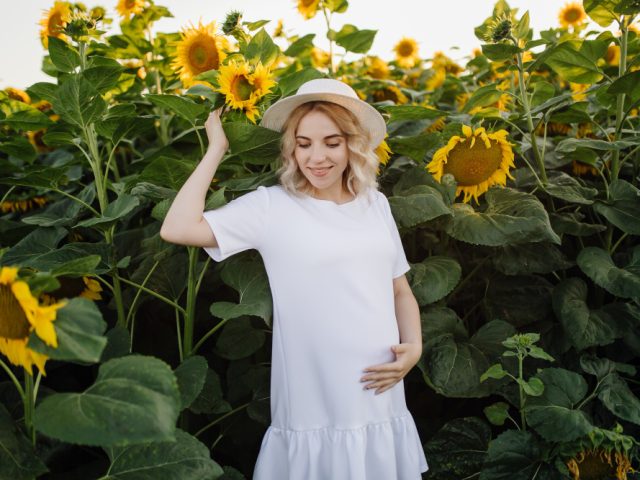 Pregnancy Outfits for Short Women
