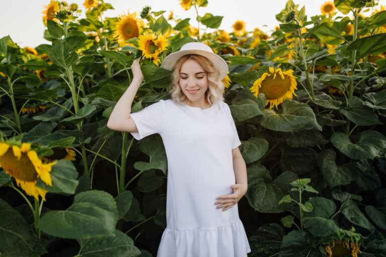 Pregnancy Outfits for Short Women