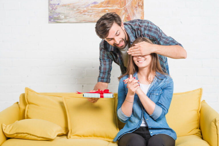 10 Best Early Pregnancy Gifts Every Mom-to-Be Will Love