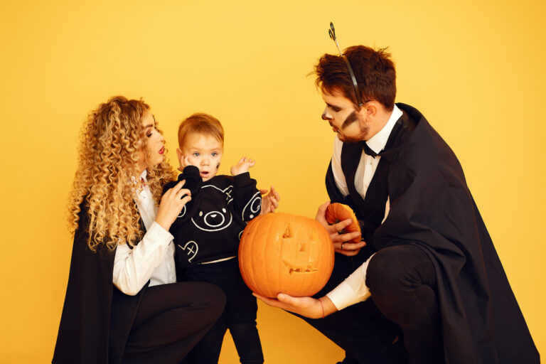 10 Spooktacular Halloween Baby Announcement Ideas