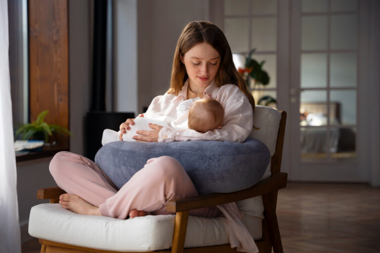 10 Essential Mother Care Tips After Delivery [In 2025]