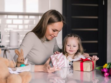 Pregnancy Announcement Gifts to Kids