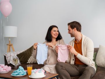 Pregnancy Gifts for Mom and Dad