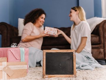 10 Heartfelt Sympathy Gifts for Pregnancy Loss